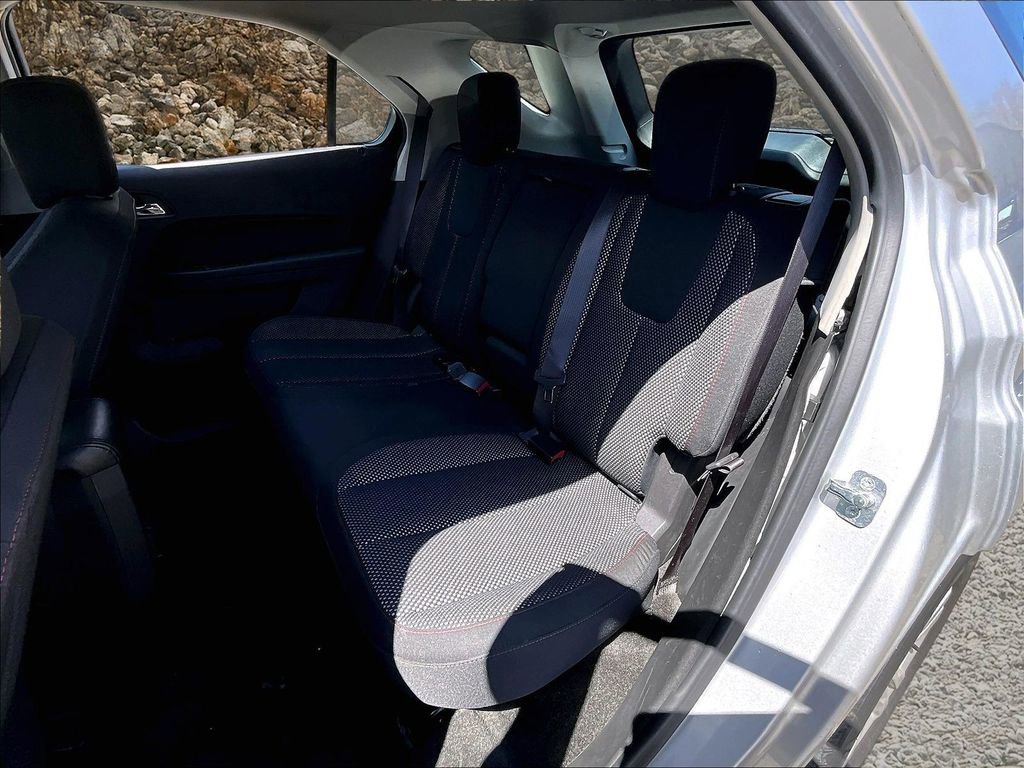 Used 2017 Chevrolet Equinox LS FWD image 22