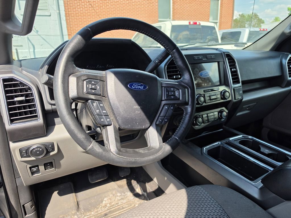 Used 2020 Ford F150 XLT w/ Equipment Group 302A Luxury AWD/4WD image 4