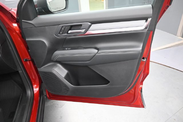 New 2027 GMC Terrain Elevation w/ LPO, Floor Liner Package AWD/4WD image 12