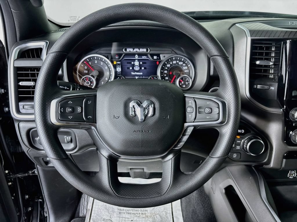 New 2026 RAM 1500 Express AWD/4WD image 9