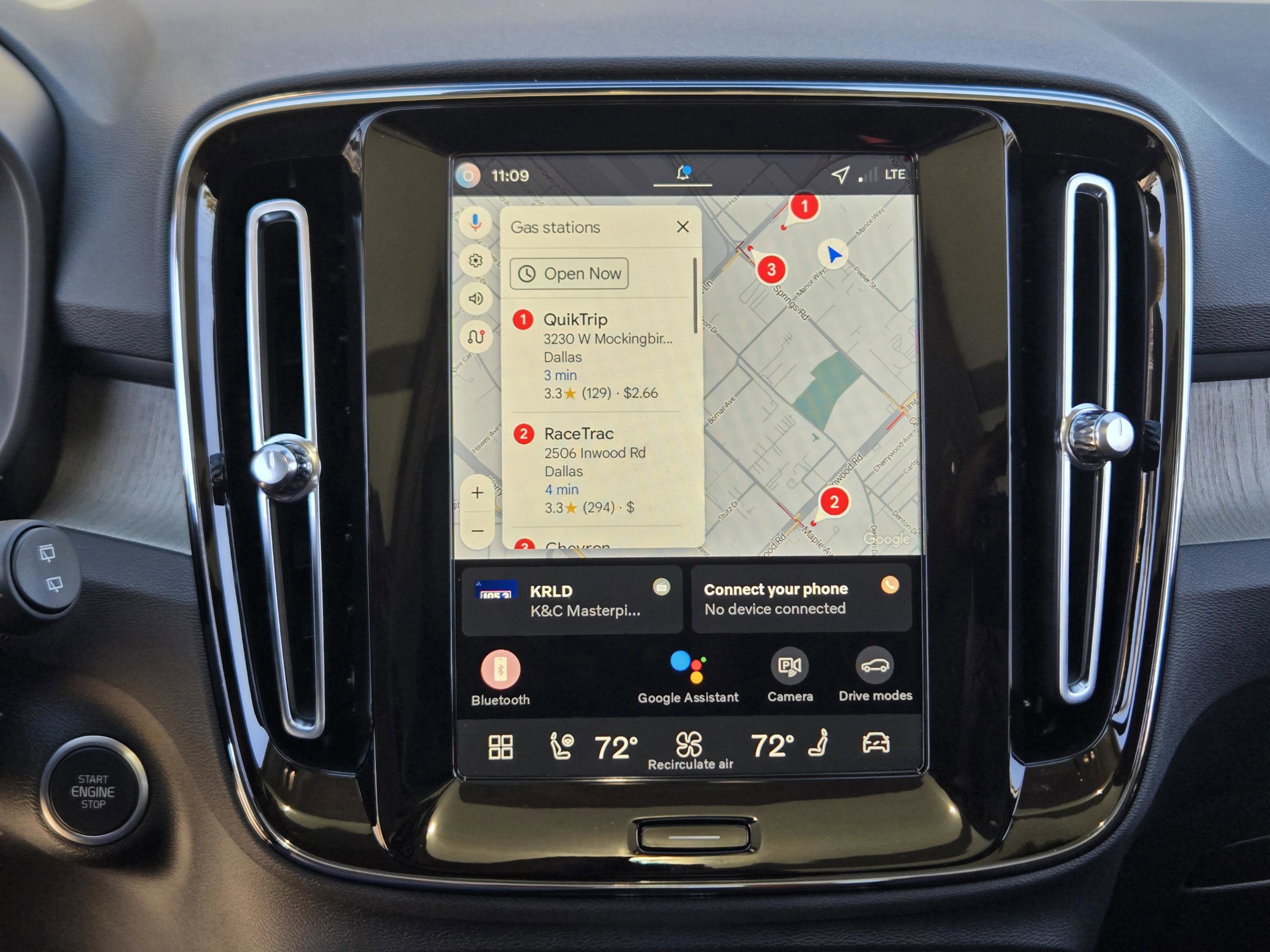 New 2026 Volvo XC40 B4 Core w/ Climate Package image 14