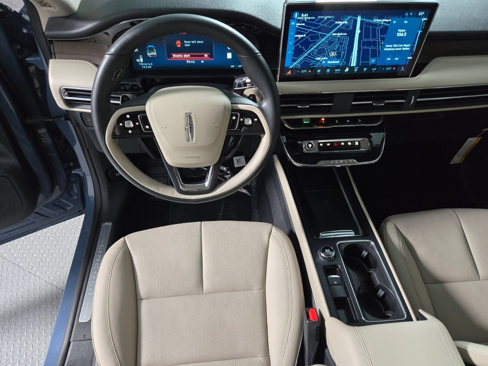 New 2026 Lincoln Corsair Reserve w/ Jet Appearance Package FWD image 14