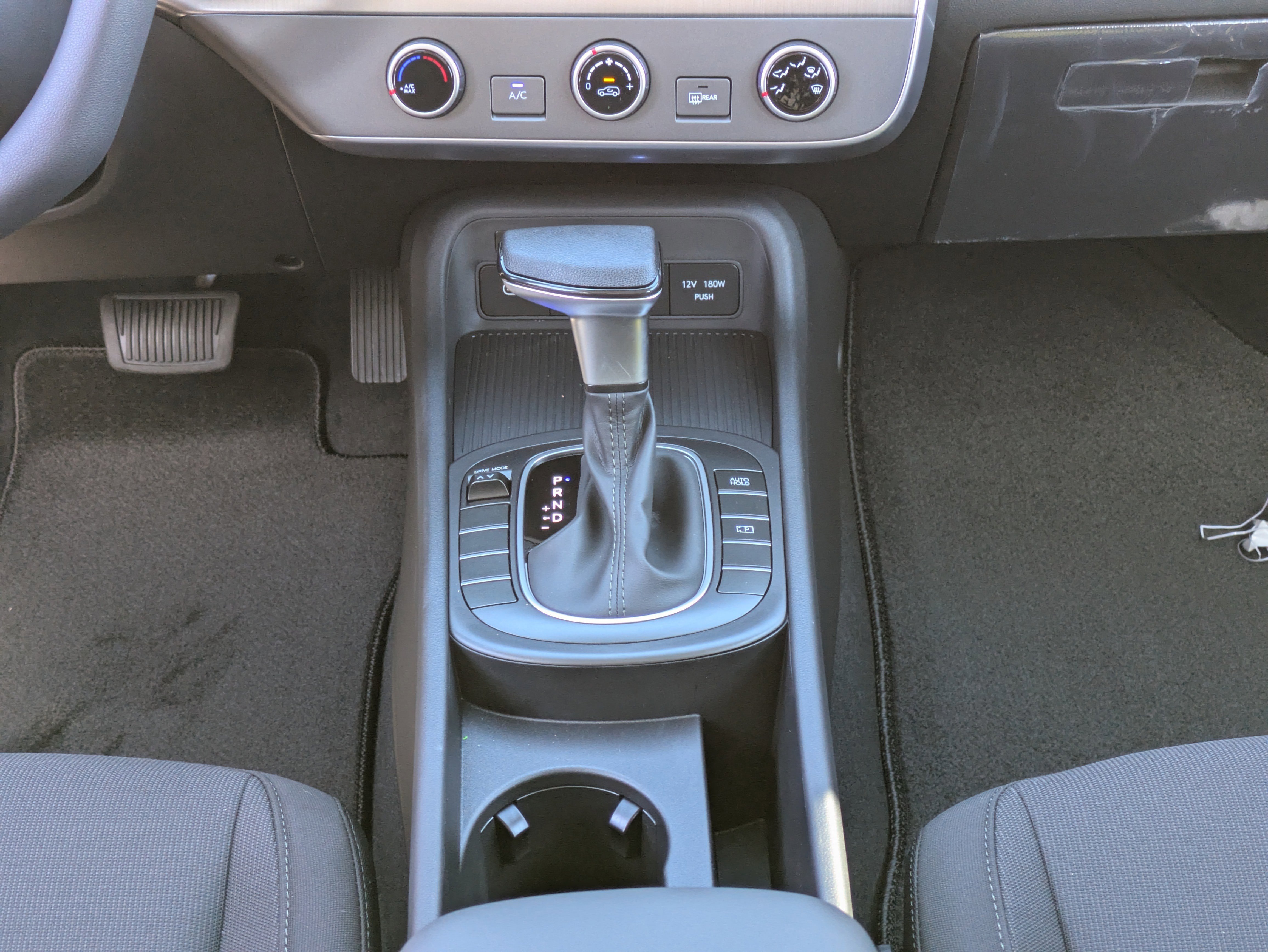 New 2026 Hyundai Kona SE image 19