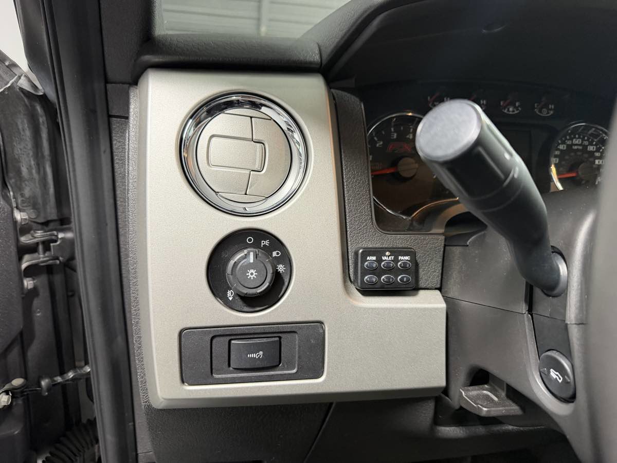 Used 2014 Ford F150 FX4 w/ Equipment Group 402A Luxury image 16