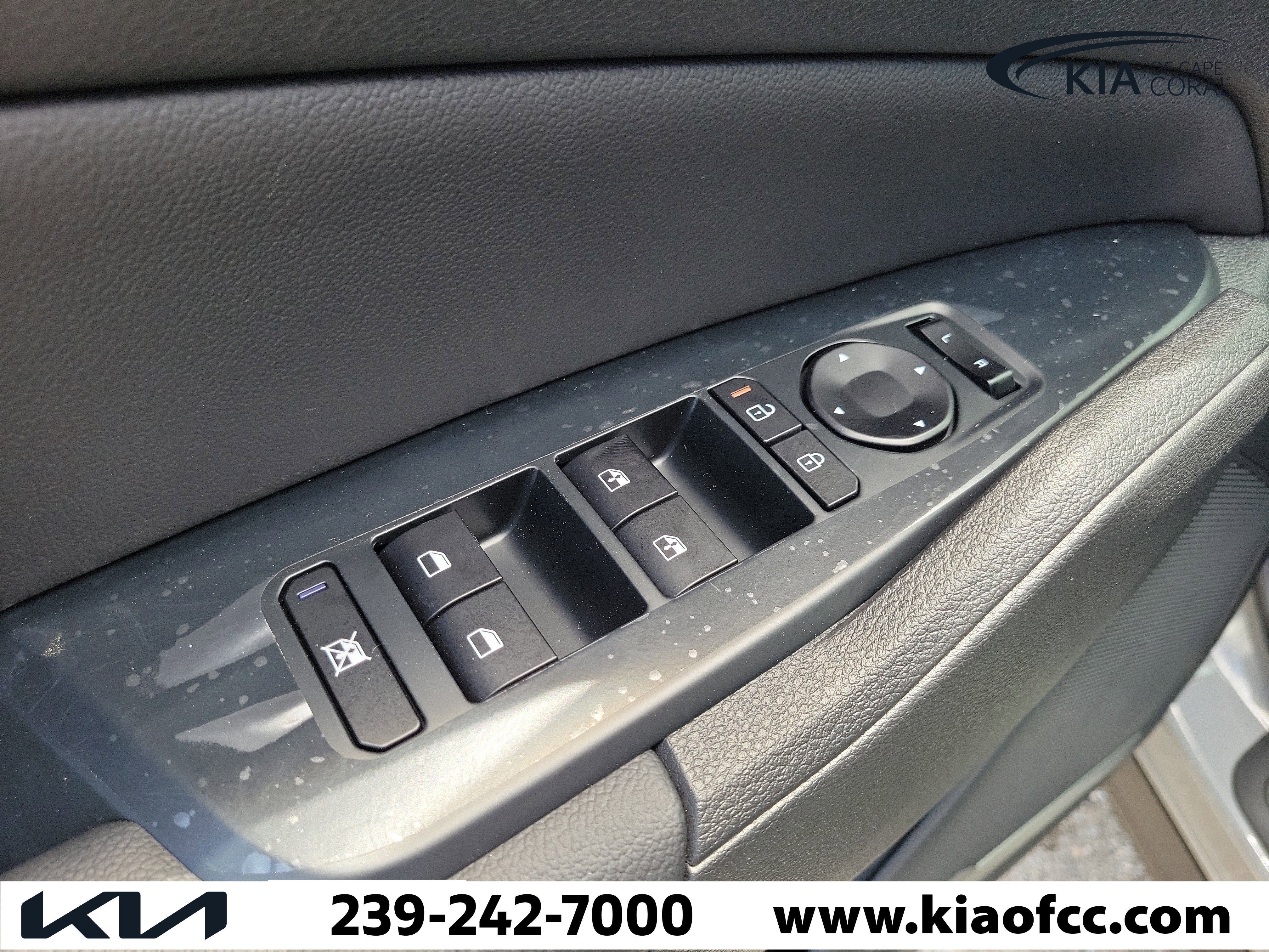 New 2026 Kia Sportage EX image 22