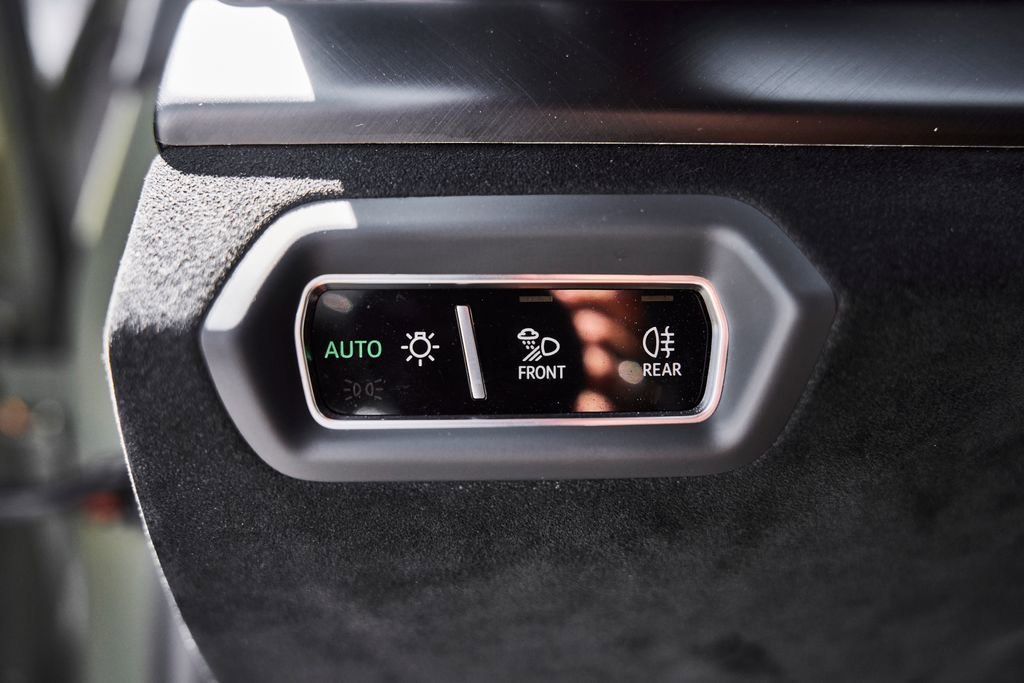 Used 2023 Lamborghini Urus Performante AWD/4WD image 65