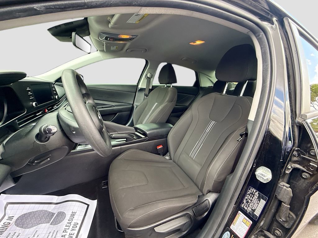 Used 2023 Hyundai Elantra SEL FWD image 23