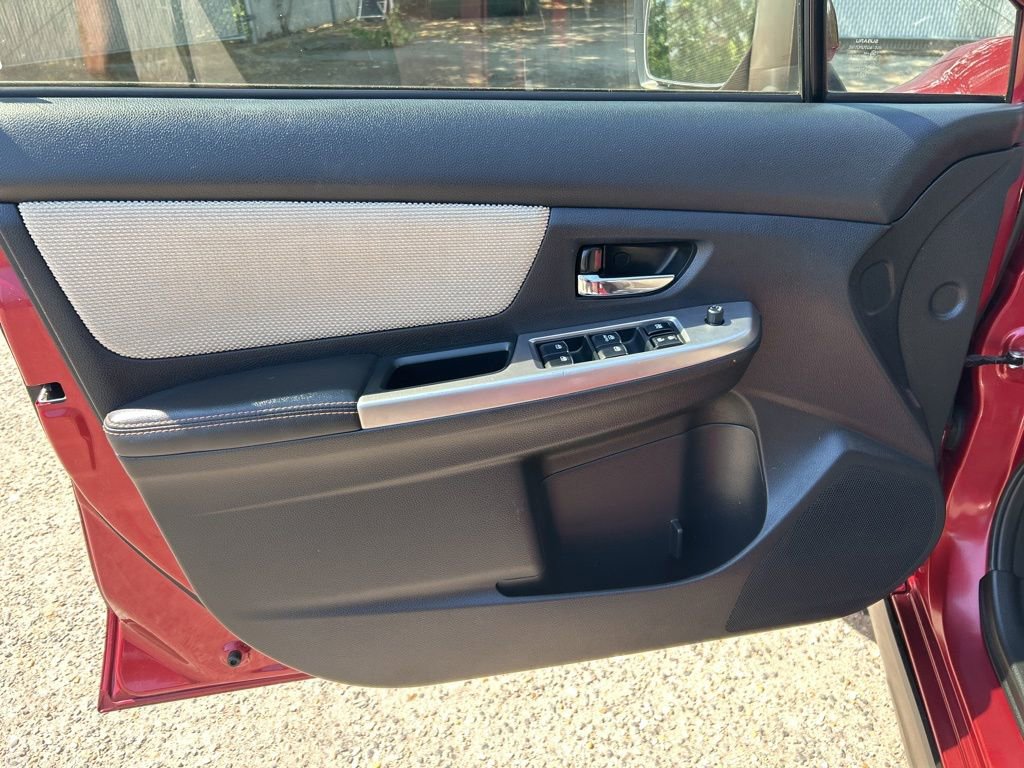 Used 2016 Subaru Crosstrek 2.0i Premium w/ Moonroof Package AWD/4WD image 16