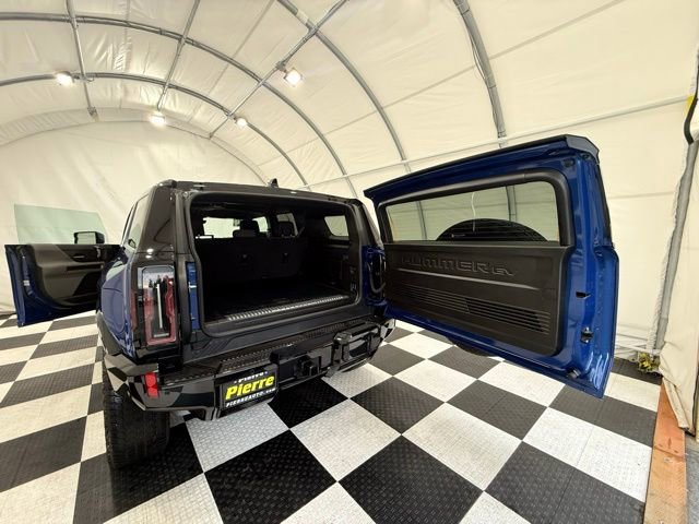 Used 2024 GMC Hummer EV 2X w/ LPO, Illumination Package image 4
