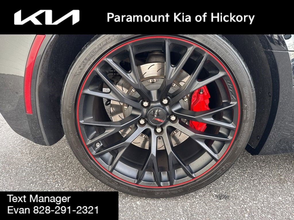 Used 2017 Chevrolet Corvette Z06 image 12