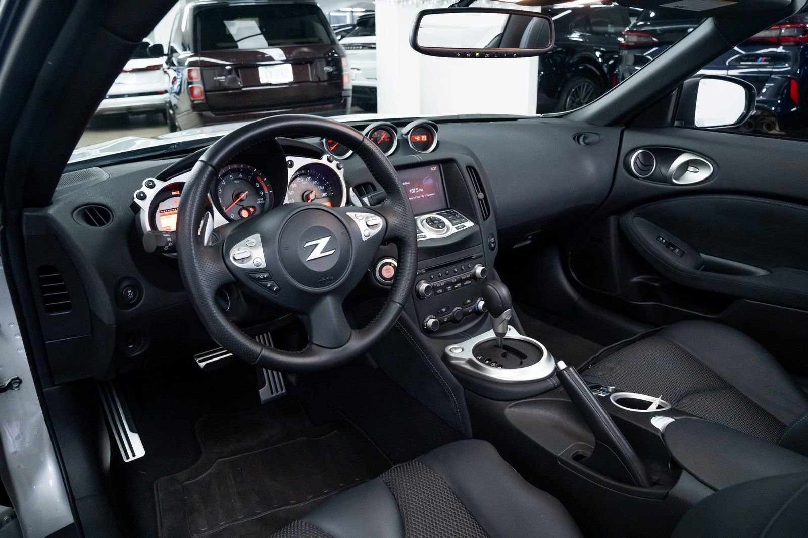 Used 2011 Nissan 370Z Touring image 18