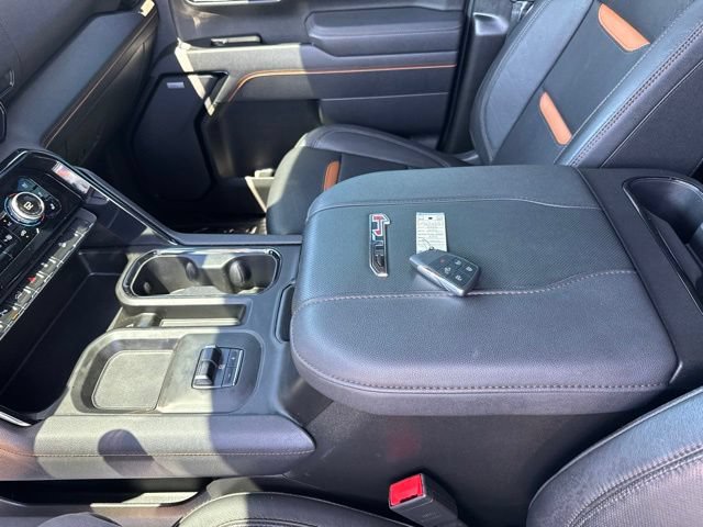 Used 2025 GMC Sierra 2500 AT4 w/ AT4 Premium Plus Package AWD/4WD image 18