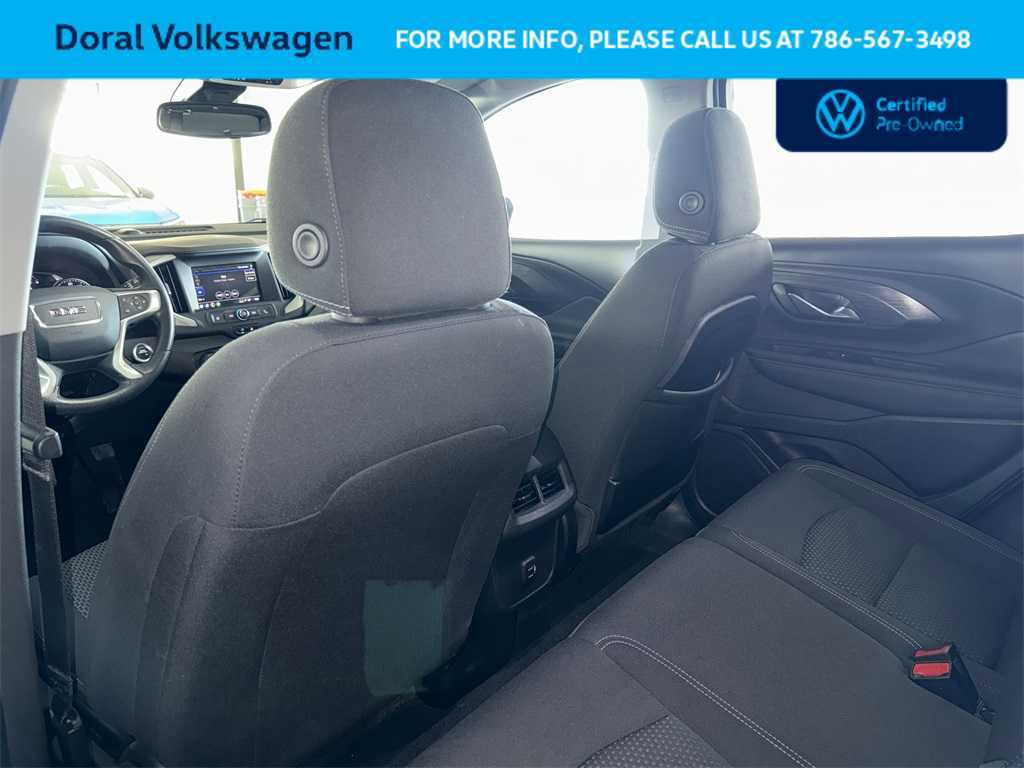 Used 2023 GMC Terrain SLE image 23