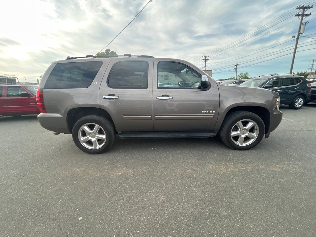 Used 2014 Chevrolet Tahoe LT w/ All-Star Edition AWD/4WD image 4