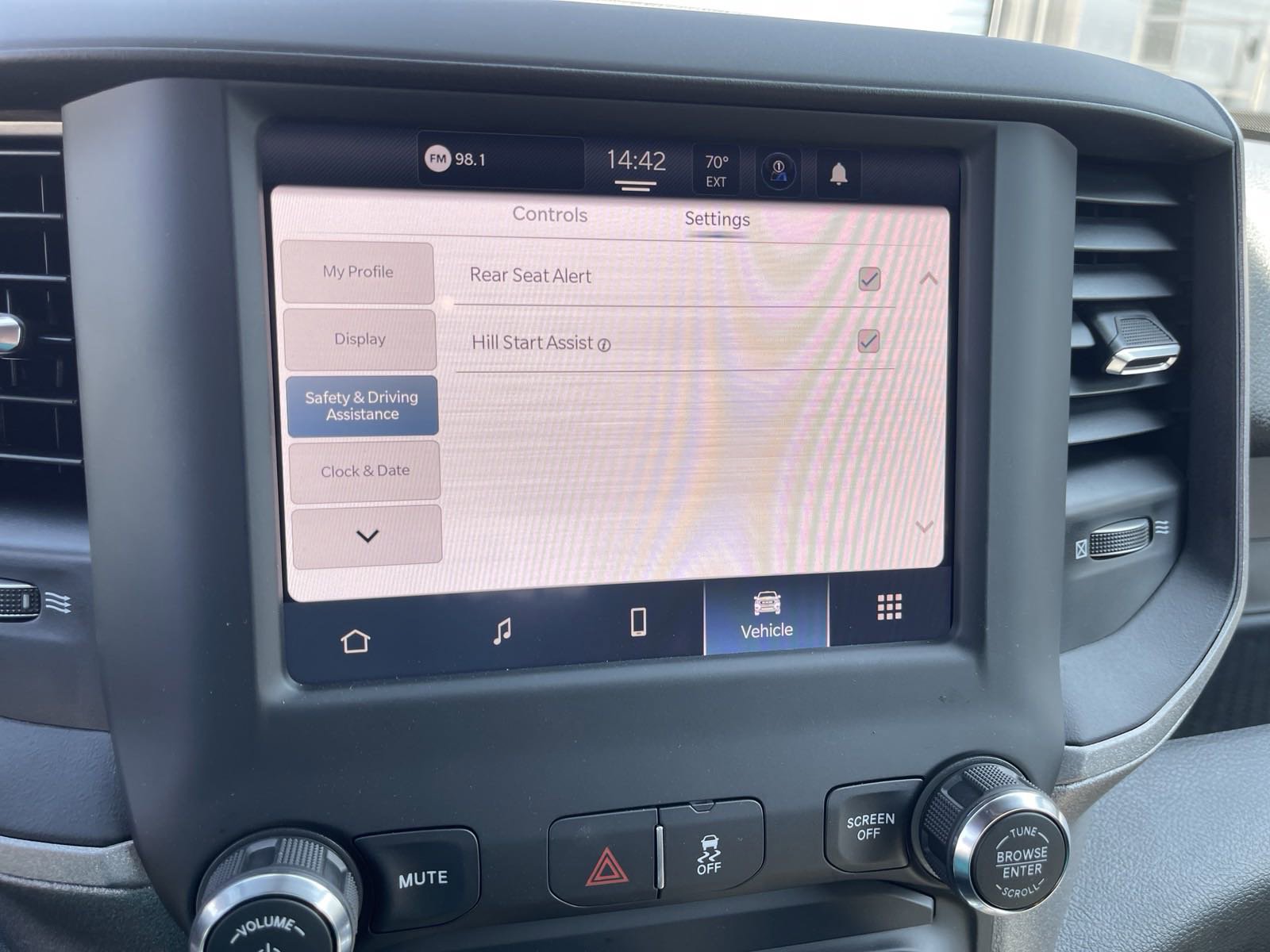 New 2024 RAM 3500 Tradesman w/ Chrome Appearance Group image 25