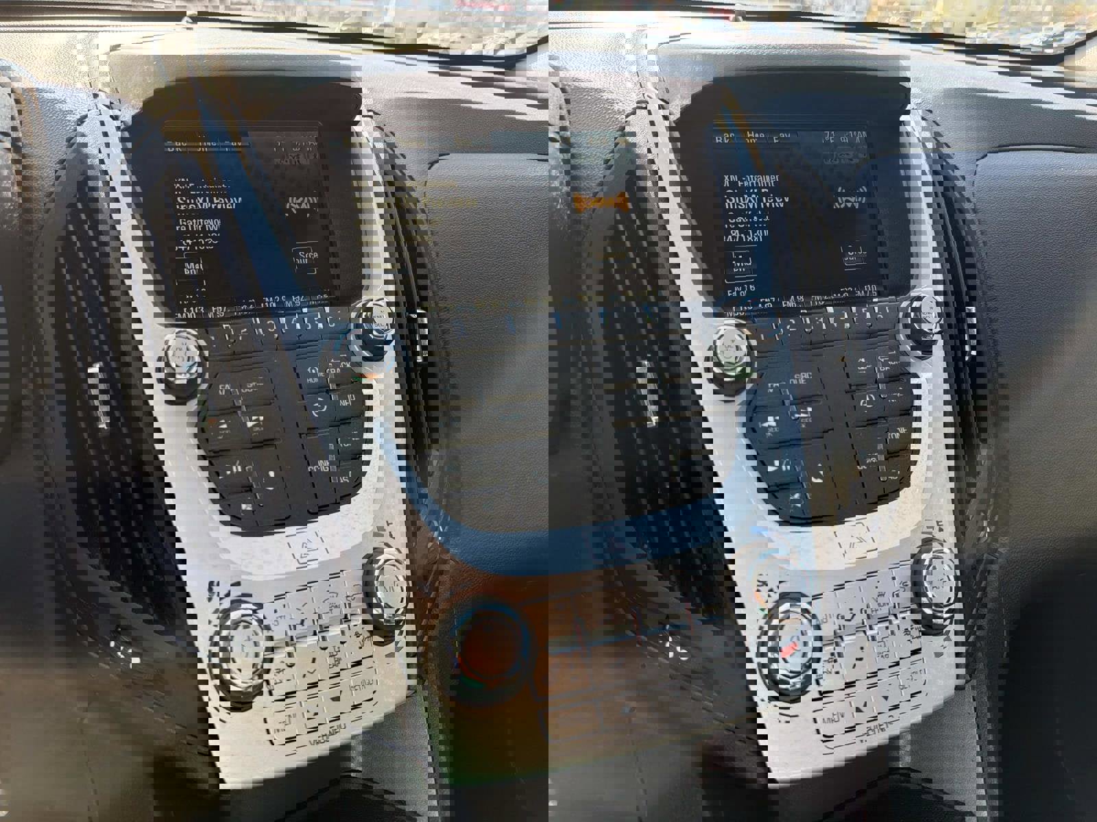 Used 2016 Chevrolet Equinox LTZ image 8