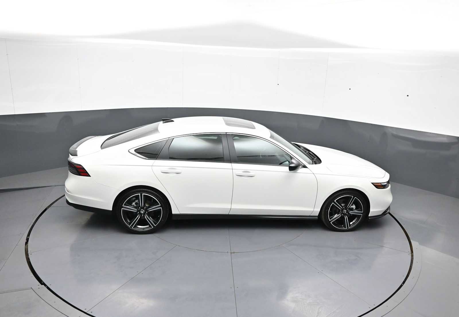 Used 2025 Honda Accord Sport image 34