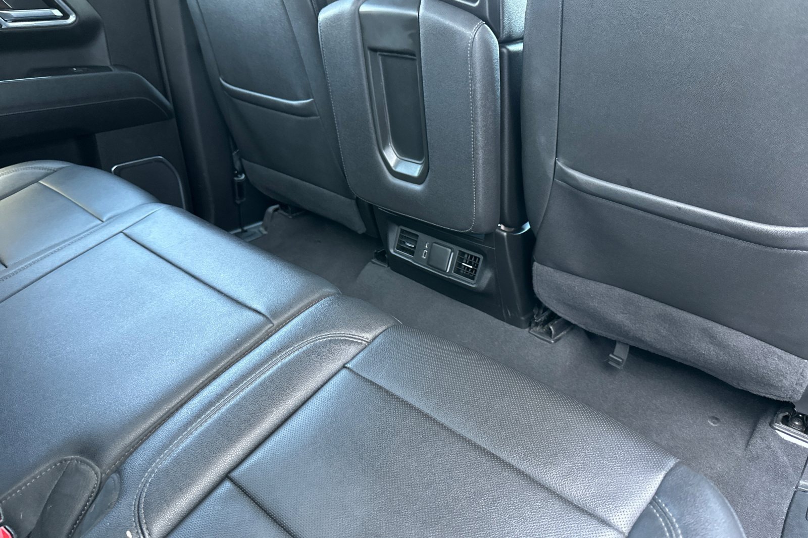 Used 2024 GMC Sierra 1500 SLT image 17