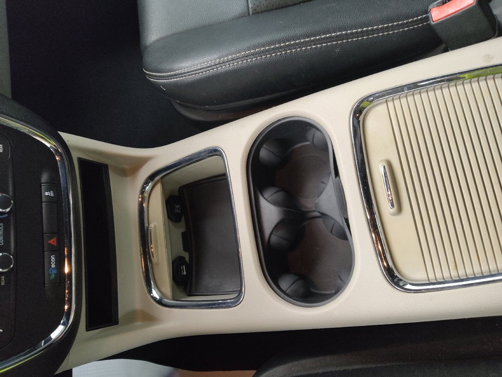 Used 2020 Dodge Grand Caravan SXT image 26