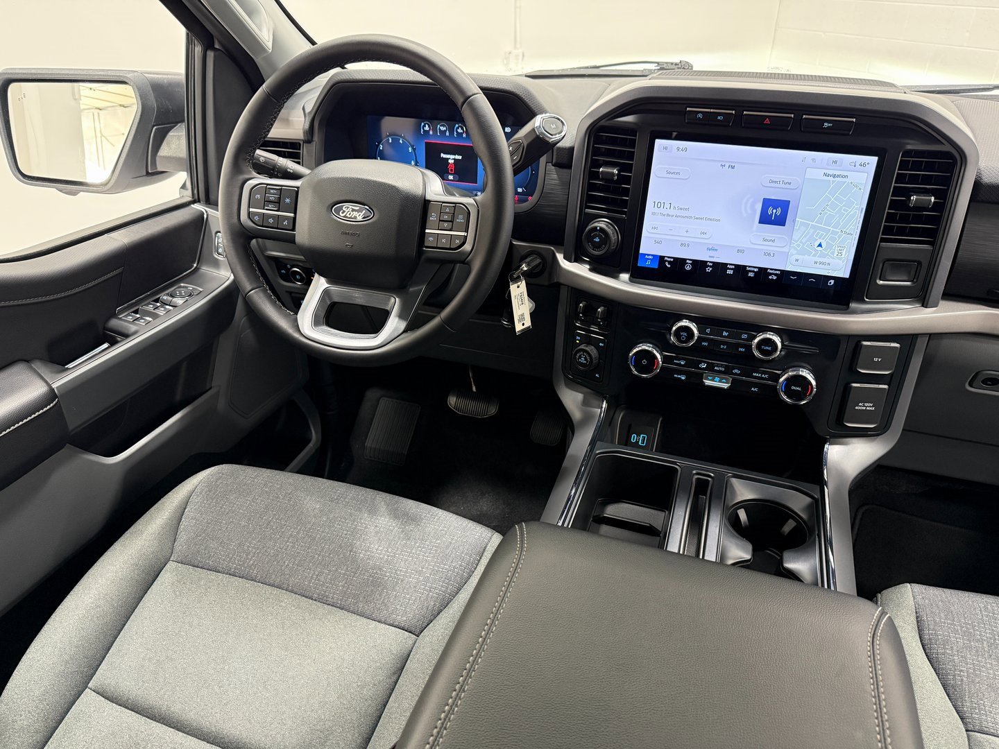 Used 2024 Ford F150 XLT w/ Mobile Office Package image 43