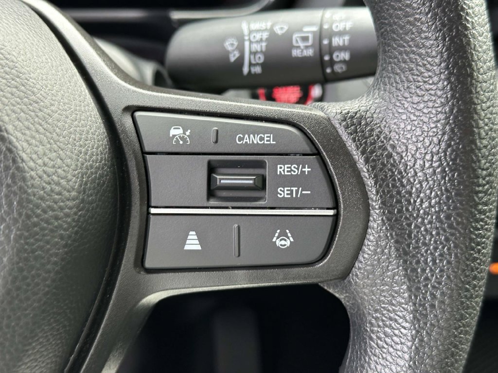Used 2025 Honda CR-V LX image 18