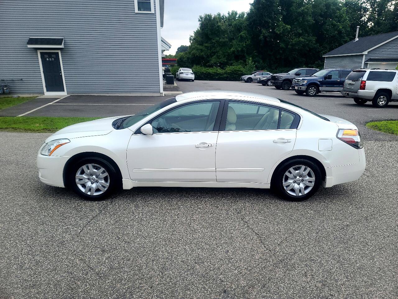 Used 2011 Nissan Altima 2.5 S image 4