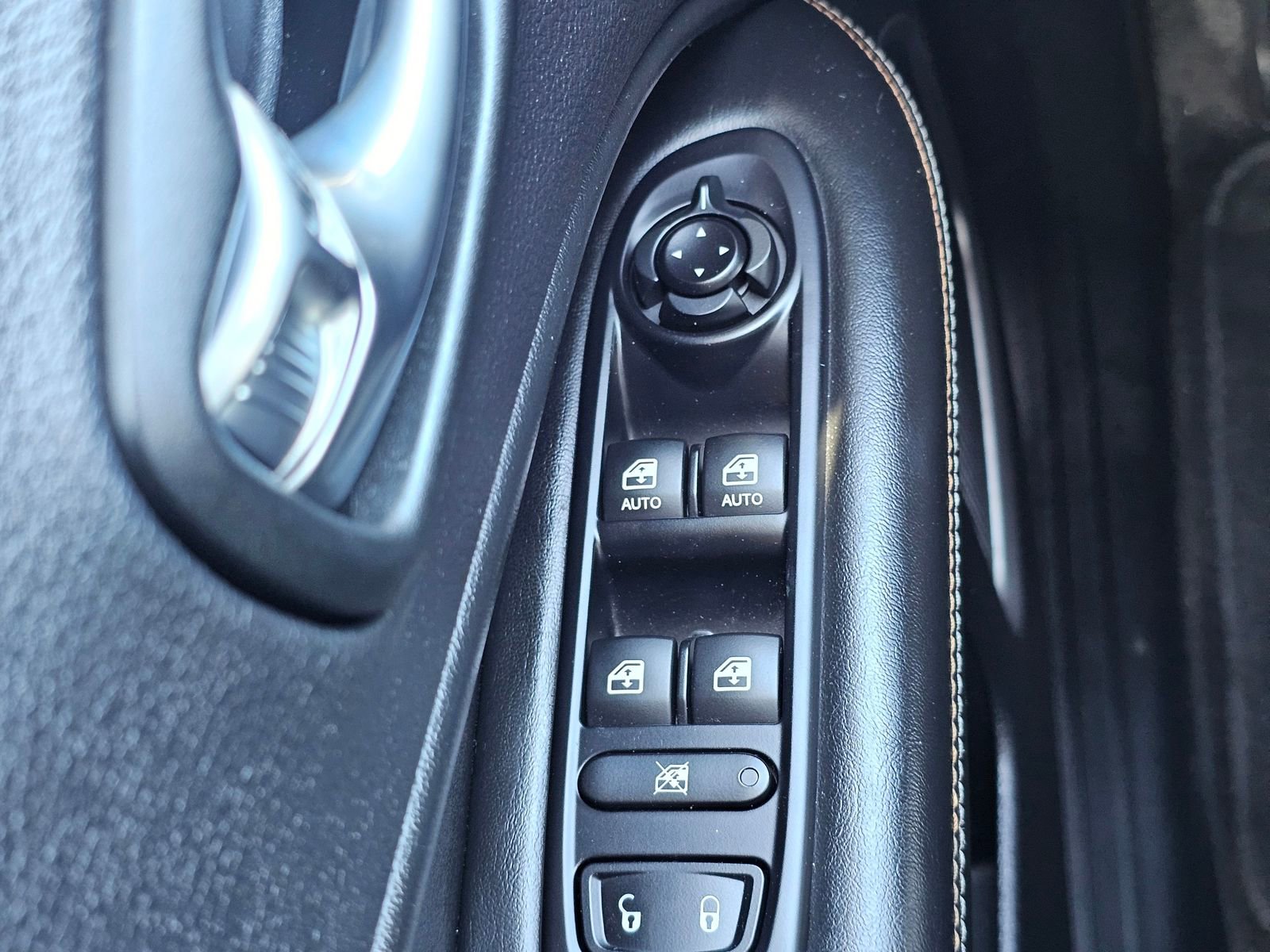 Used 2019 Jeep Compass Latitude w/ Popular Equipment Group image 21