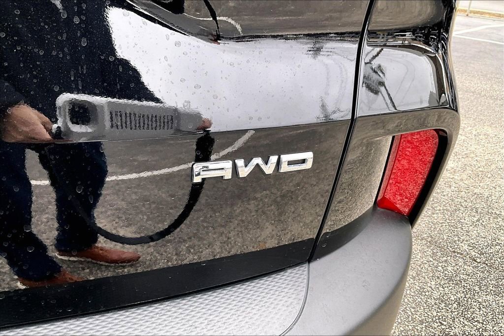 Used 2025 Ford Escape ST-Line image 41