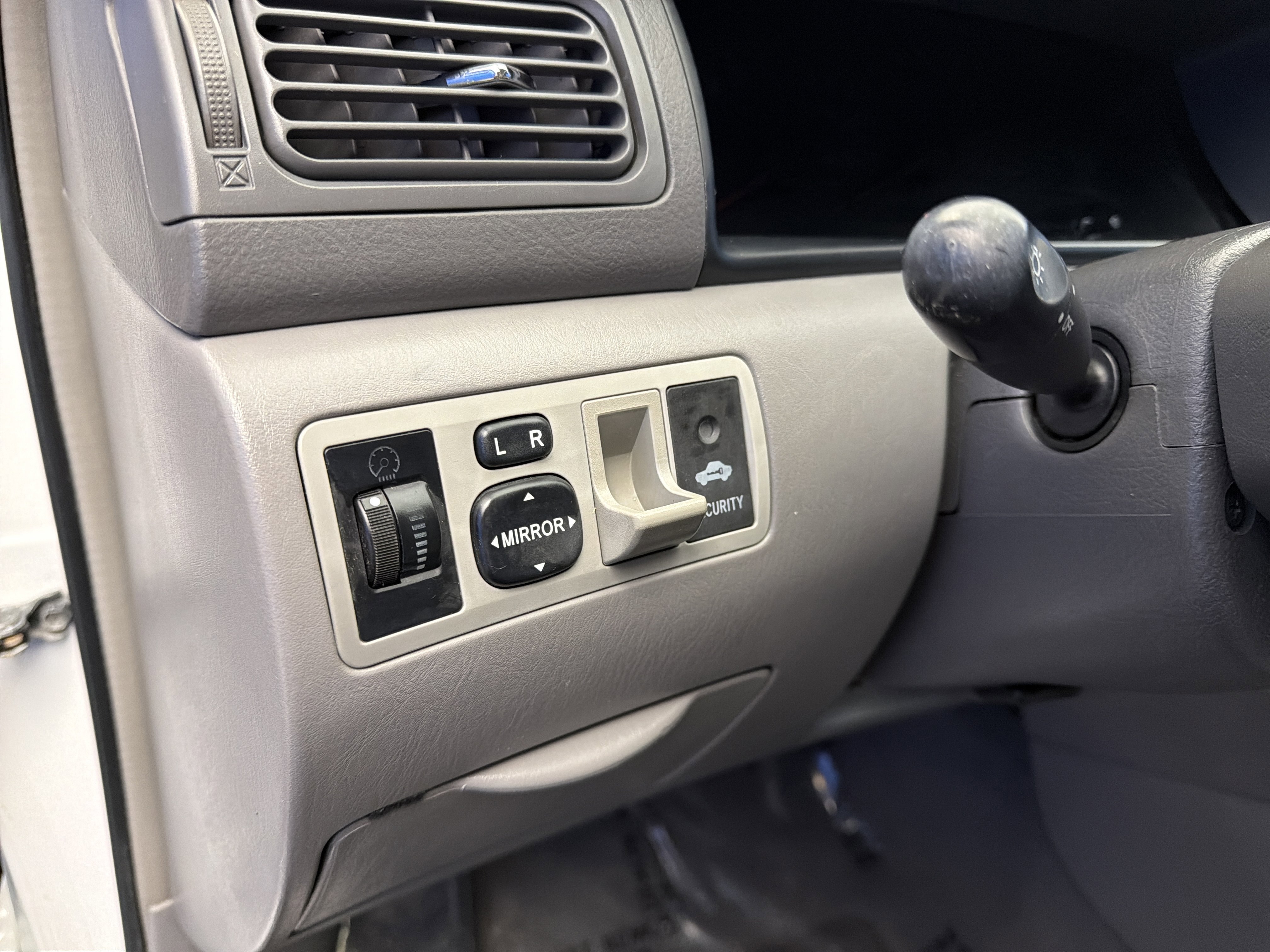 Used 2007 Toyota Corolla LE image 14