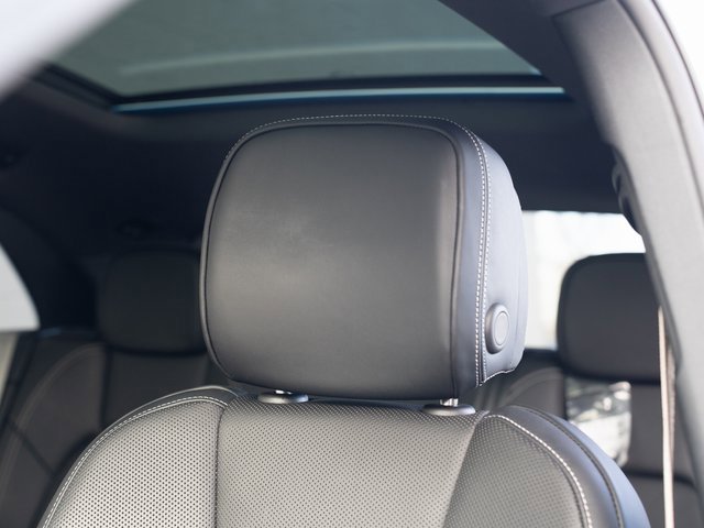 Certified 2025 Porsche Macan image 19