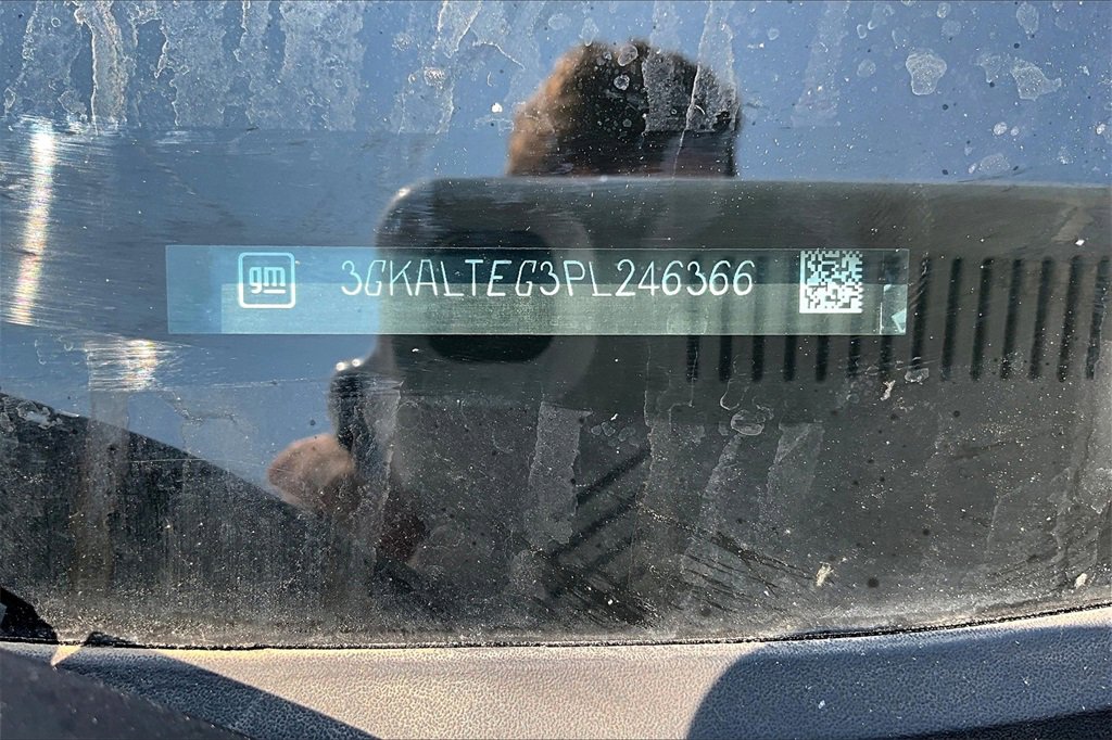 Used 2023 GMC Terrain SLE image 19