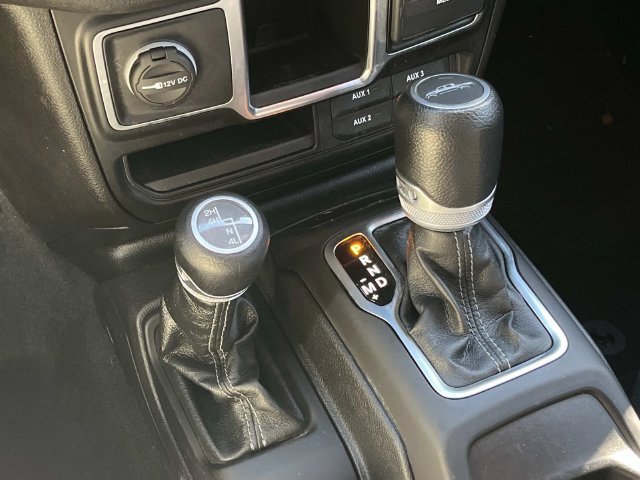 Used 2024 Jeep Gladiator Sport AWD/4WD image 27