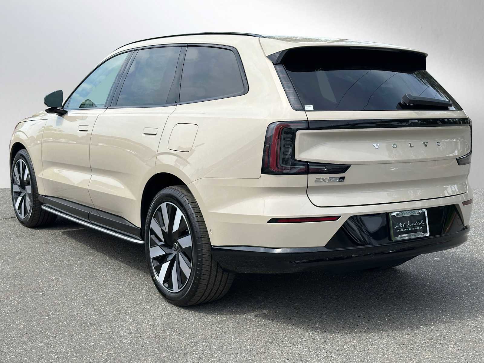 New 2025 Volvo EX90 Ultra image 5