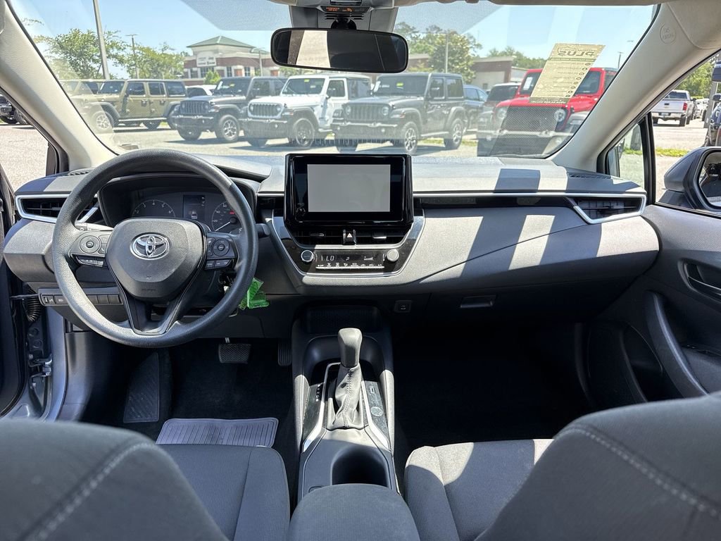 Used 2024 Toyota Corolla LE FWD image 24