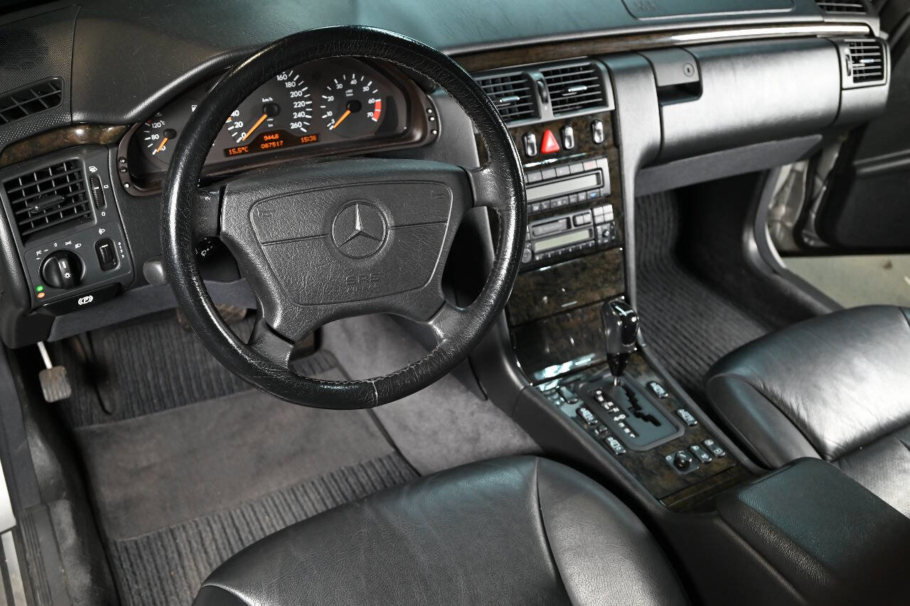 Used 1997 Mercedes-Benz E 420 image 20