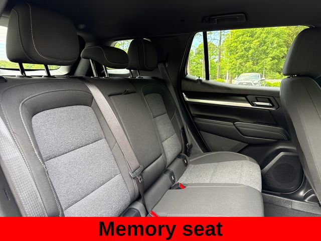 Used 2025 GMC Terrain Elevation AWD/4WD image 26