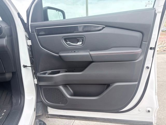 Used 2025 Honda Pilot Black Edition image 24
