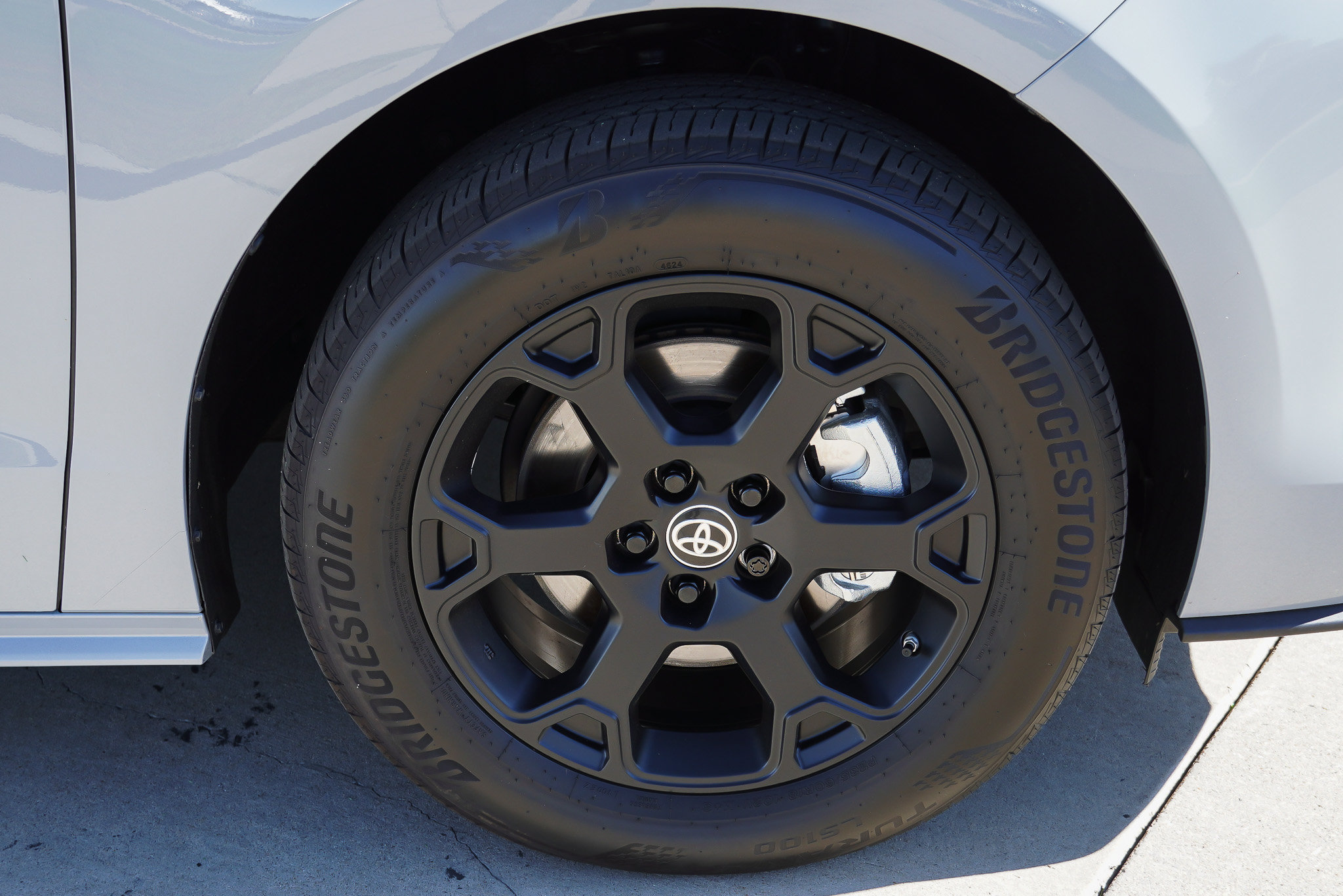 Certified 2025 Toyota Sienna XLE Woodland Edition AWD/4WD image 10