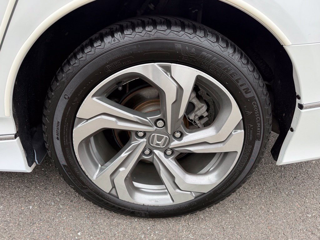Used 2018 Honda Accord EX-L image 33