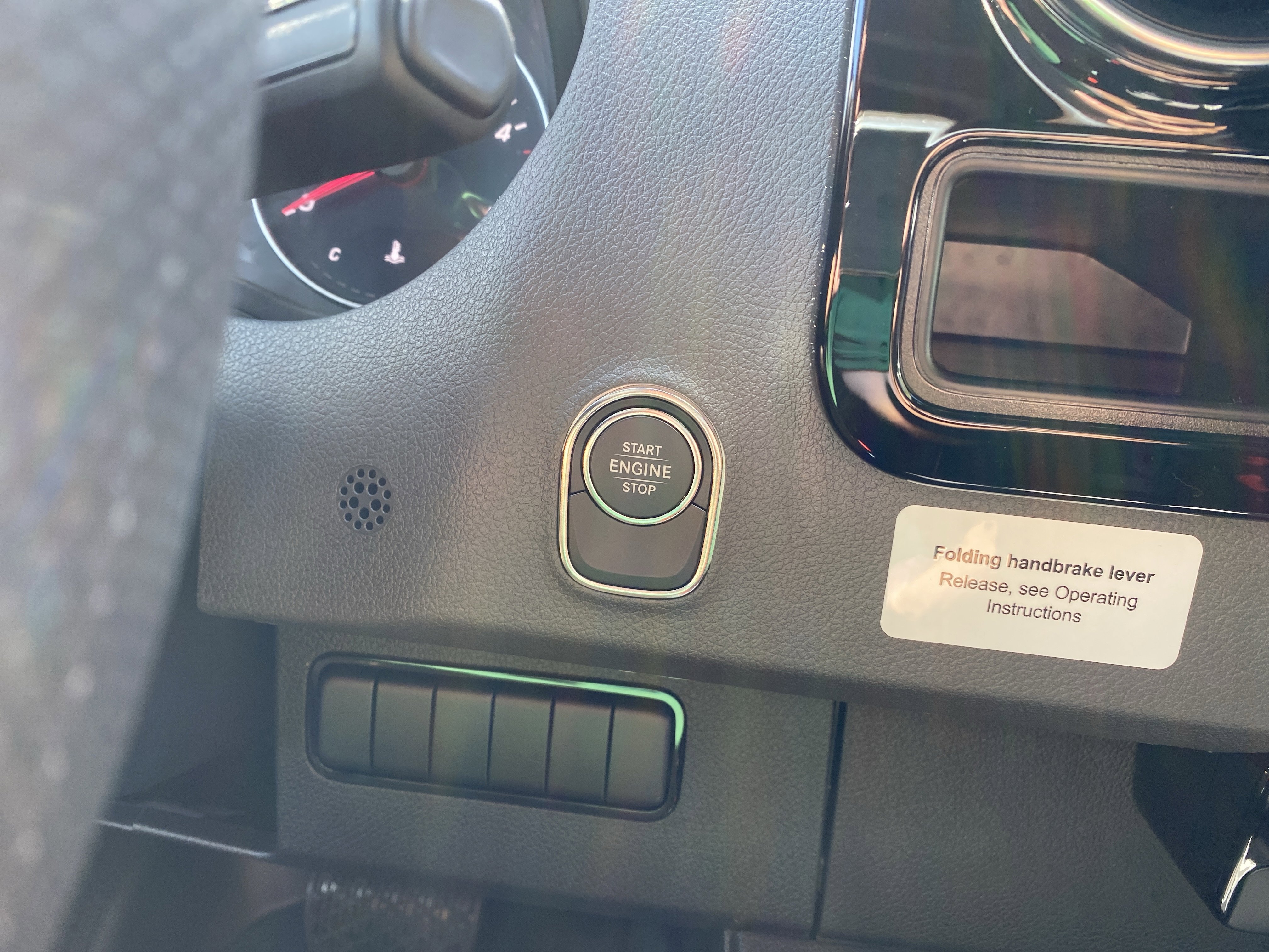 New 2025 Mercedes-Benz Sprinter 2500 image 17