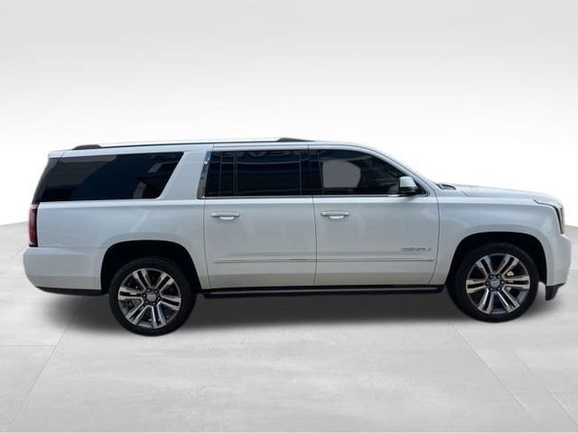 Used 2019 GMC Yukon XL Denali w/ Denali Ultimate Package image 5