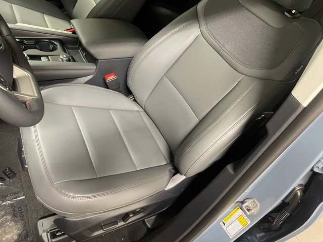 New 2026 Ford Explorer Active w/ Active Comfort Package AWD/4WD image 12