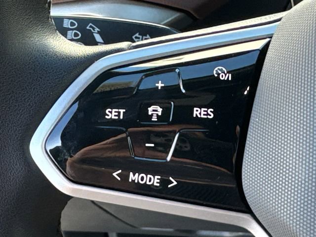 Certified 2023 Volkswagen ID.4 2WD image 43