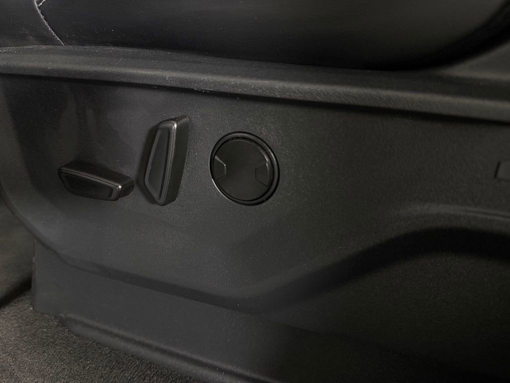 Used 2025 Ford Expedition Max Platinum image 24