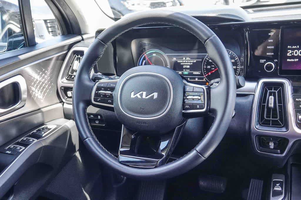 Certified 2023 Kia Sorento EX FWD image 12