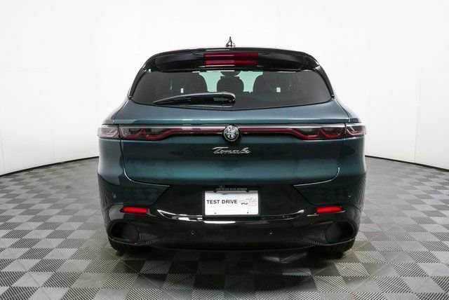 New 2026 Alfa Romeo Tonale w/ Black Premium Package AWD/4WD image 28
