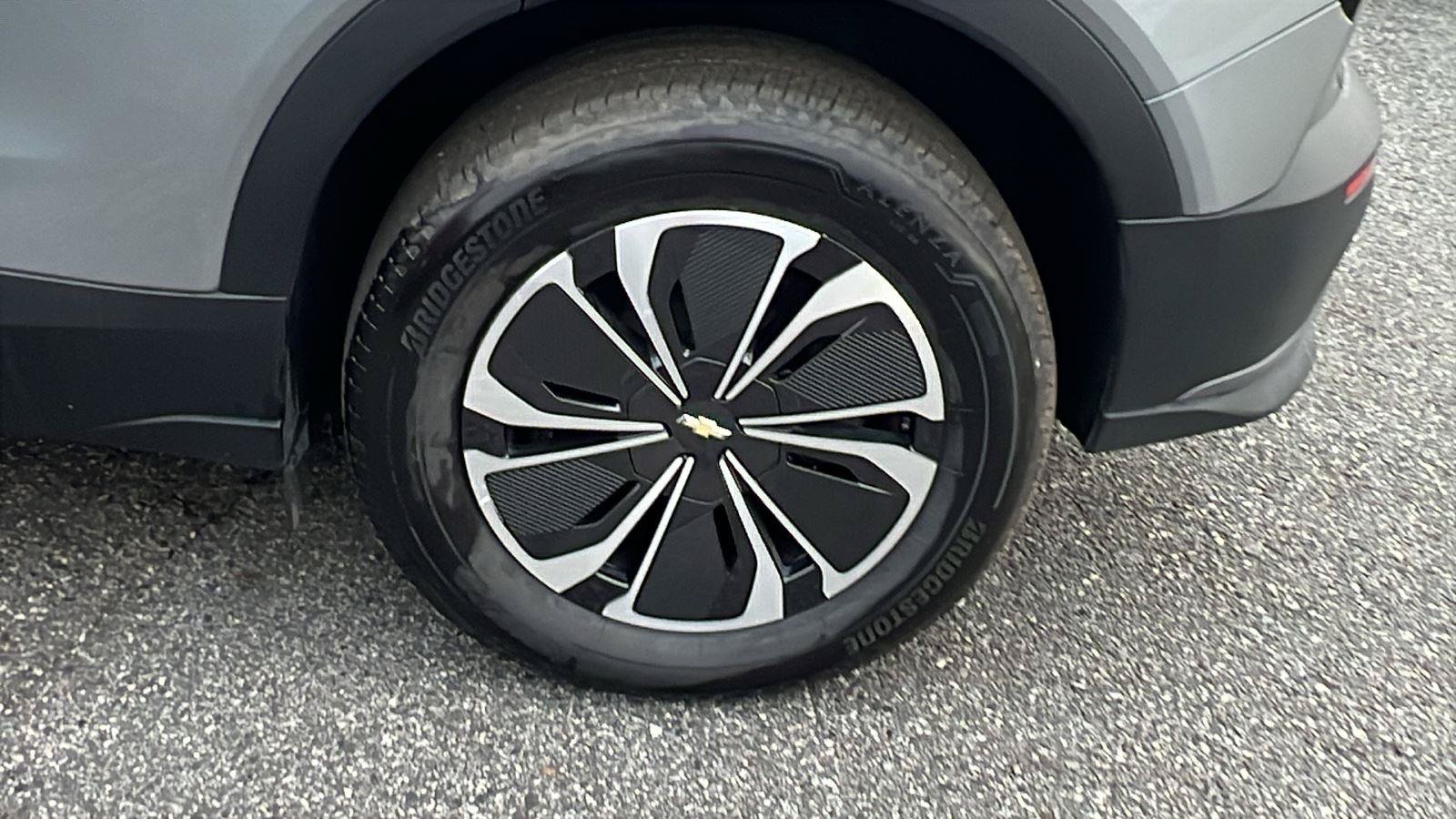 New 2026 Chevrolet Blazer EV LT AWD/4WD image 9