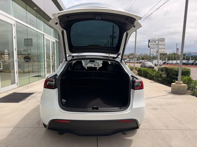Used 2023 Tesla Model Y Long Range image 7