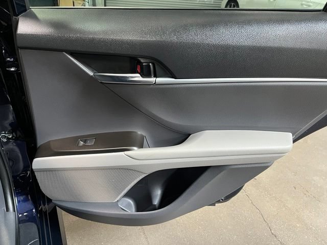 Used 2022 Toyota Camry LE FWD image 13