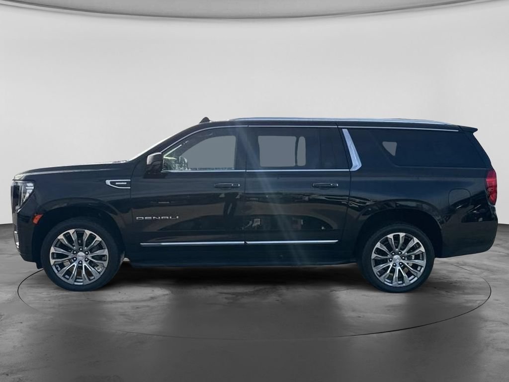 Used 2023 GMC Yukon XL Denali AWD/4WD image 8